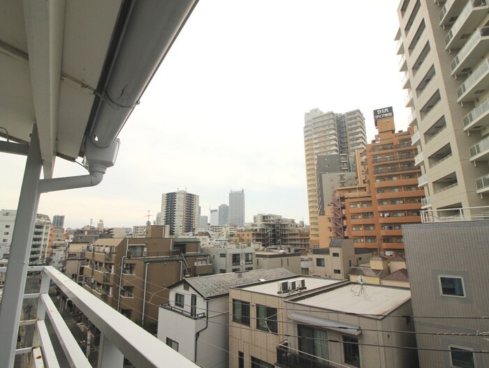 物件内観写真16　(室内からの展望)