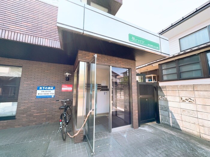 物件外観写真2　(エントランス部分)