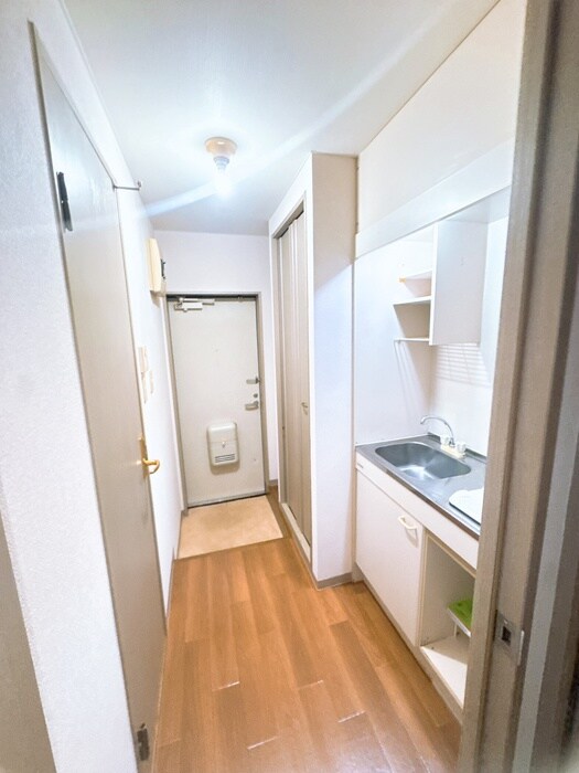 物件内観写真8　(廊下)