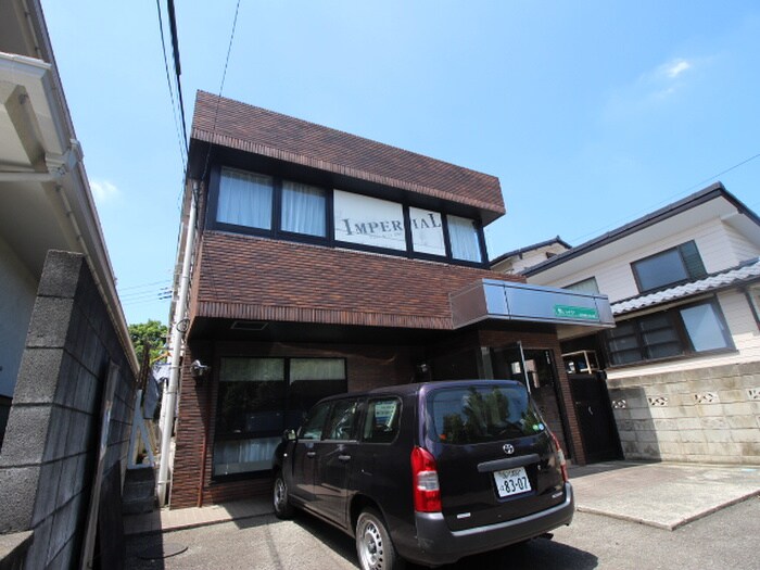 物件外観写真5　(駐車場)