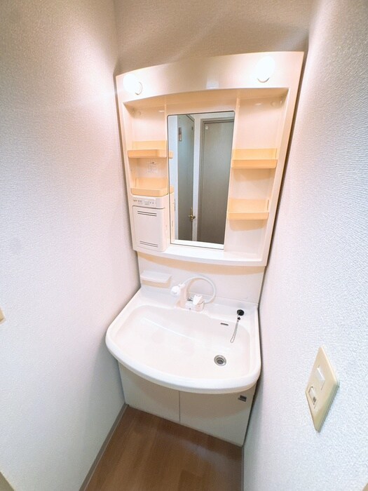 物件内観写真12　(洗面)