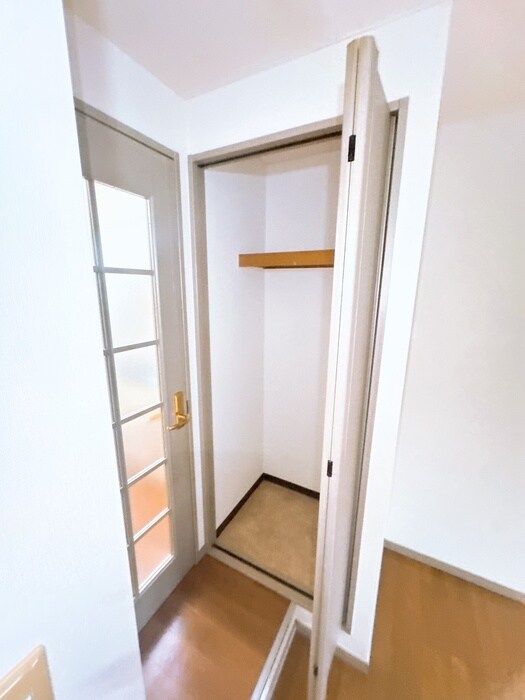 物件内観写真16　(収納)