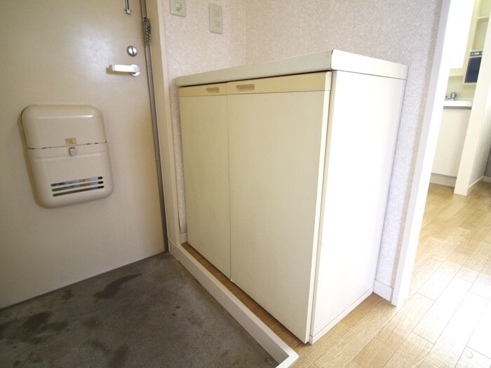 物件内観写真11　(靴箱)