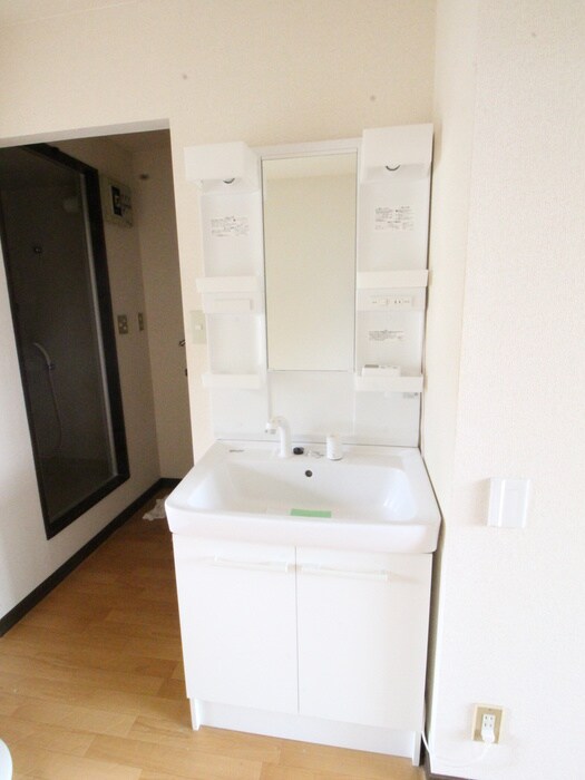 物件内観写真11　(洗面)