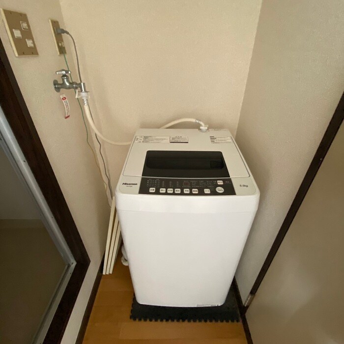 物件内観写真13　(洗濯機置場)