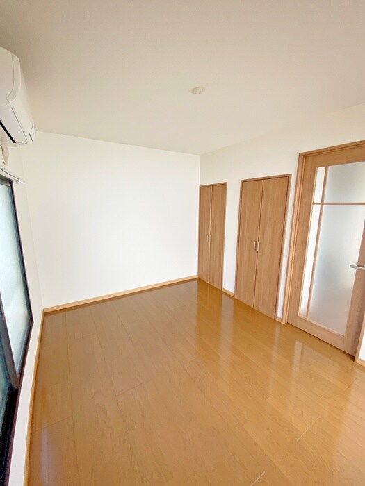 物件内観写真6　(居室)