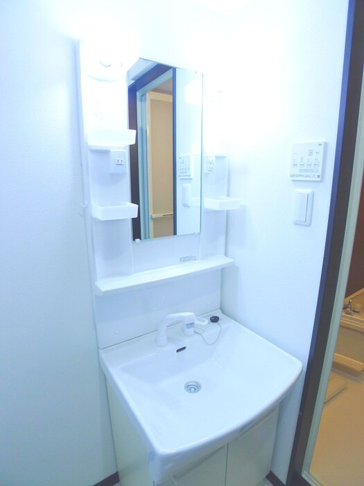 物件内観写真12　(洗面)