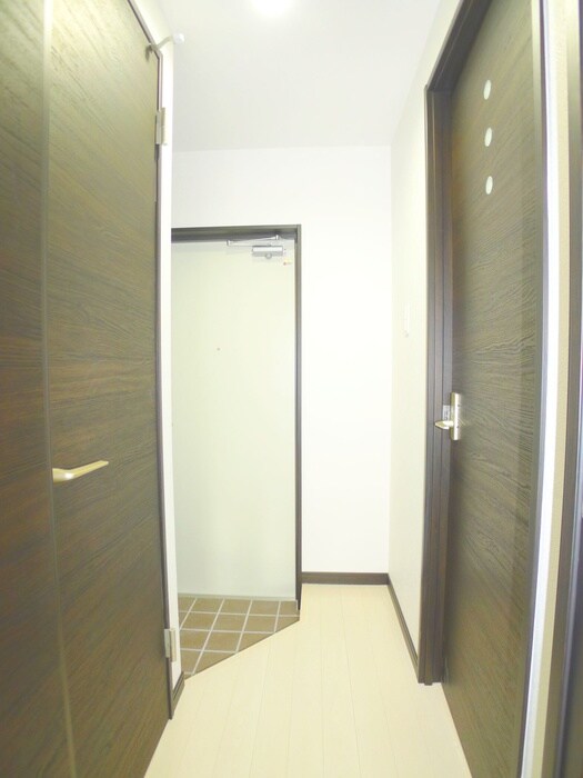 物件内観写真21　(廊下)