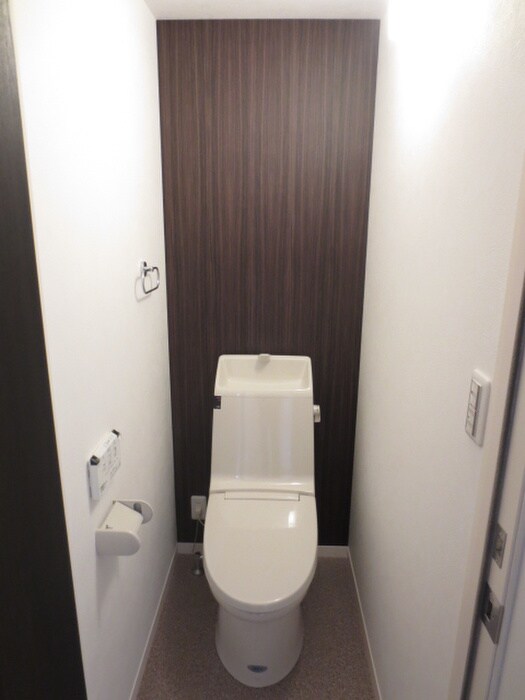 物件内観写真15　(トイレ)