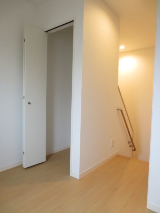 物件内観写真16　(収納)