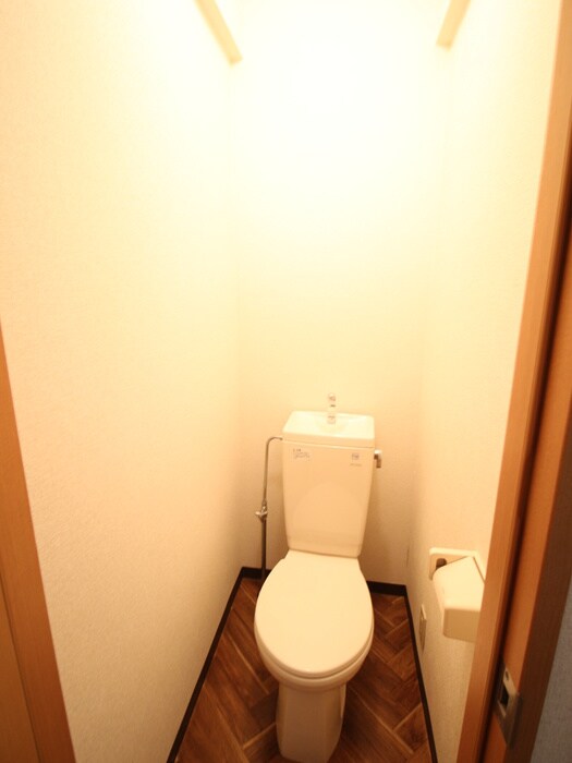 物件内観写真14　(トイレ)