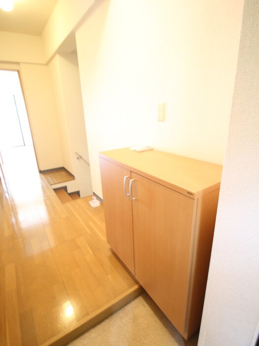 物件内観写真18　(靴箱)