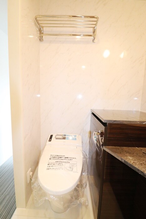 物件内観写真15　(トイレ)