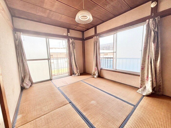 物件内観写真4　(居室)