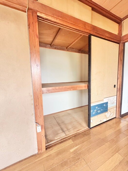 物件内観写真11　(収納)