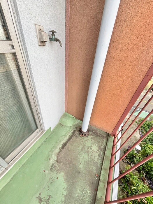 物件内観写真18　(洗濯機置場)