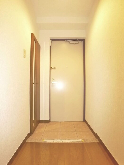 物件内観写真19　(廊下)