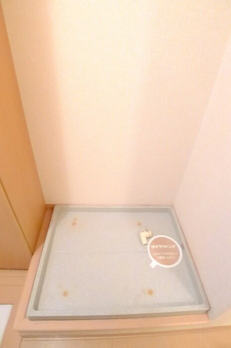 物件内観写真20　(洗濯機置場)