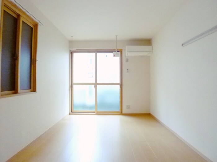 物件内観写真22　(居室)