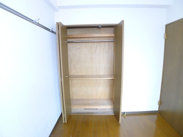 物件内観写真12　(収納)