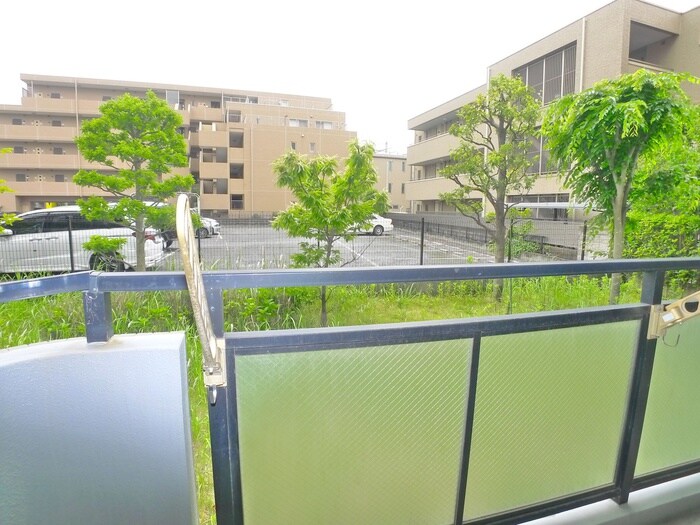 物件内観写真22　(室内からの展望)