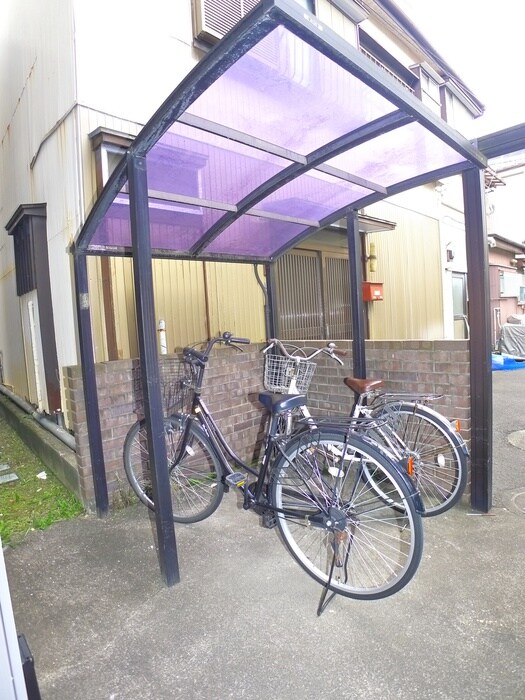 物件外観写真5　(駐輪場)