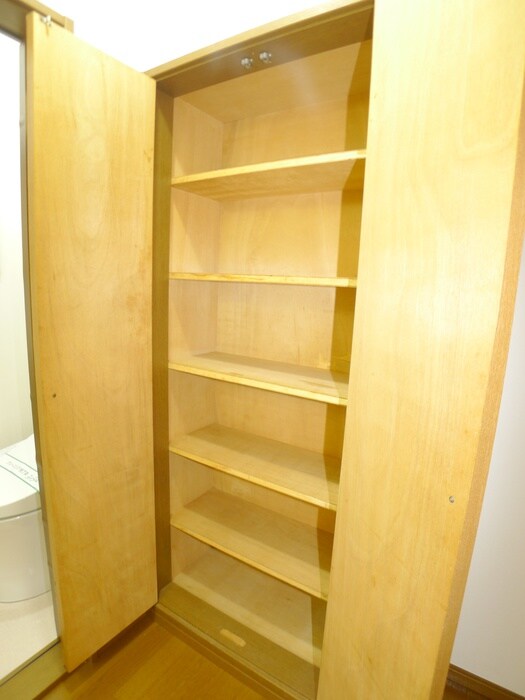 物件内観写真21　(収納)