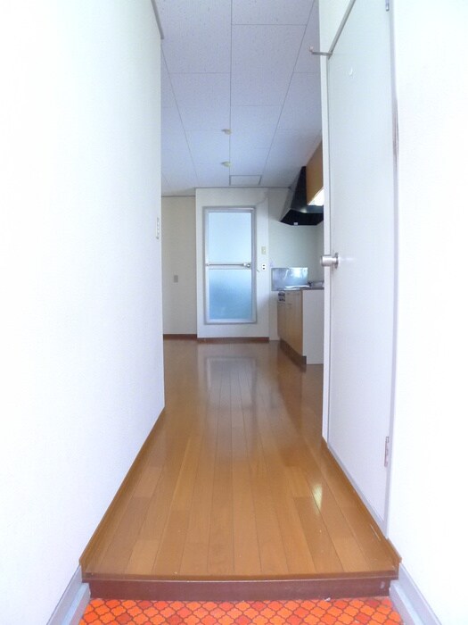 物件内観写真7　(玄関)