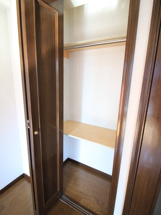 物件内観写真10　(収納)