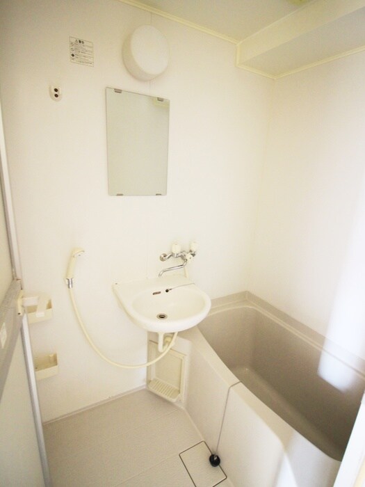 物件内観写真12　(バス／シャワールーム等)