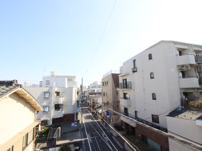 物件内観写真12　(室内からの展望)