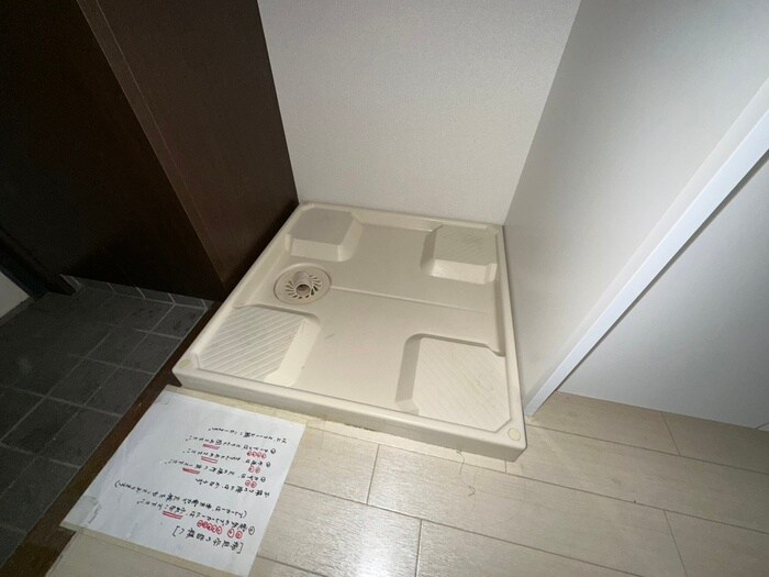 物件内観写真19　(洗濯機置場)