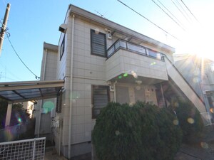 メゾン山茶花外観写真