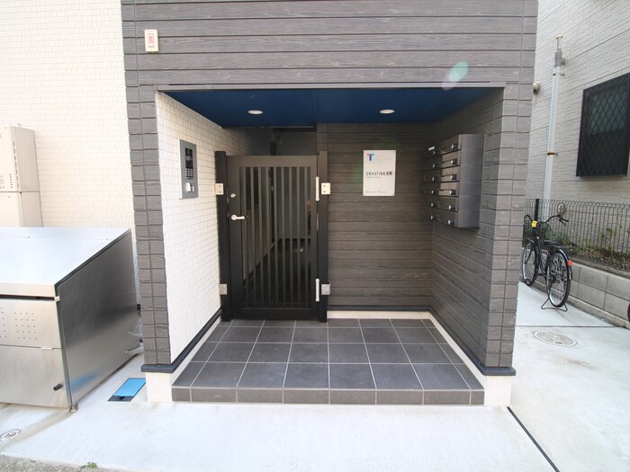 物件外観写真4　(エントランス部分)