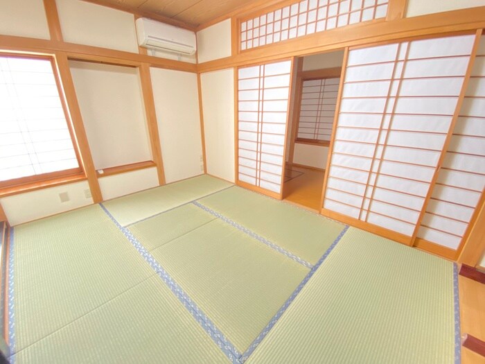 物件内観写真9　(居室)