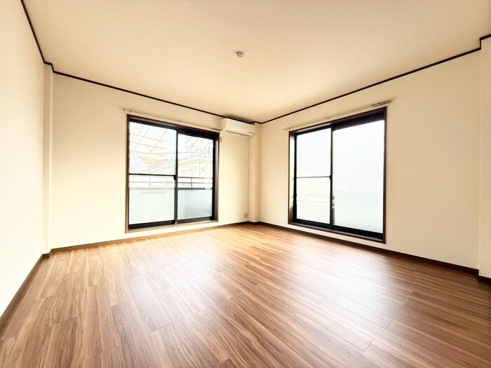 物件内観写真8　(居室)