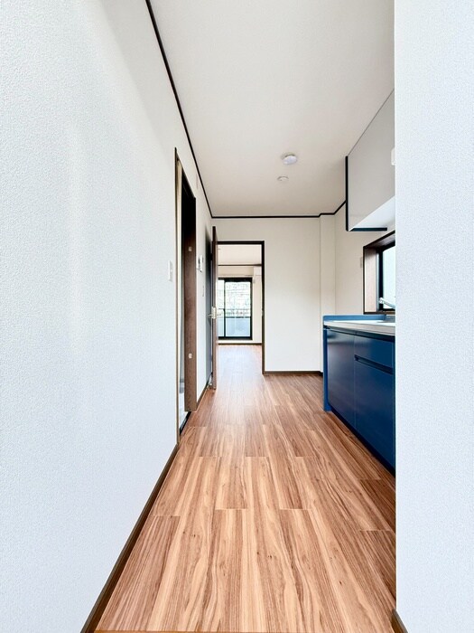 物件内観写真17　(廊下)