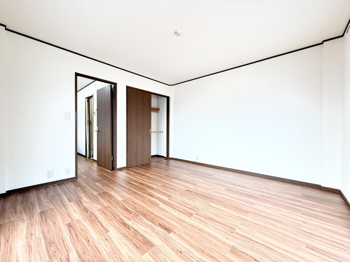 物件内観写真19　(居室)