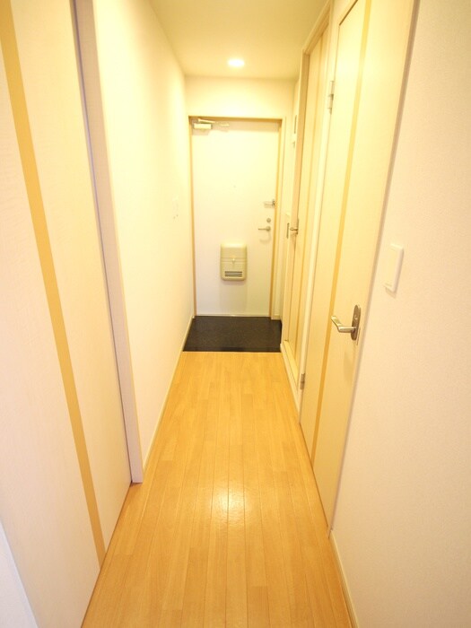 物件内観写真10　(廊下)