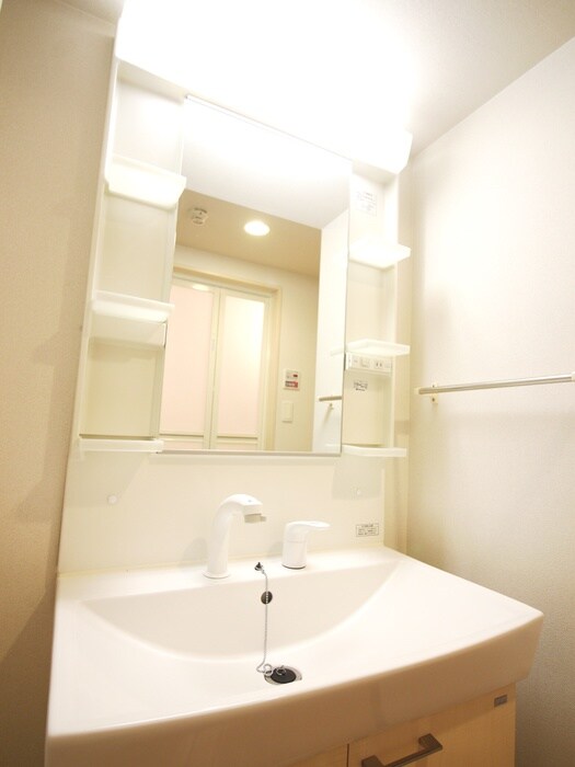 物件内観写真12　(洗面)