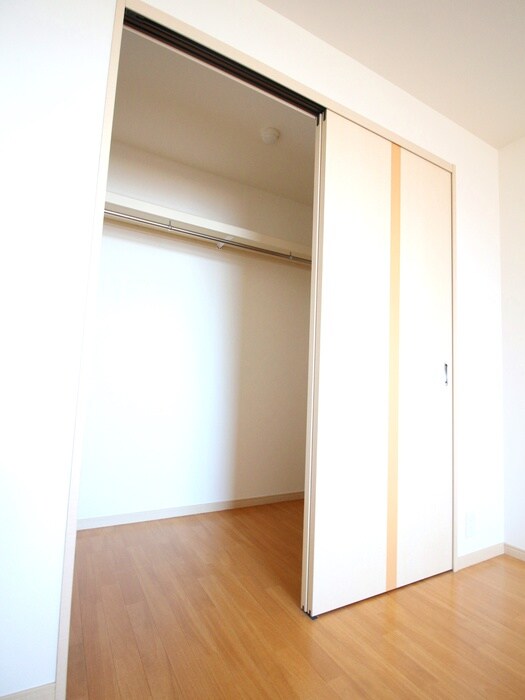 物件内観写真16　(収納)