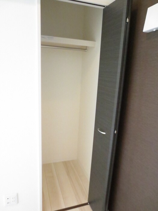 物件内観写真15　(収納)
