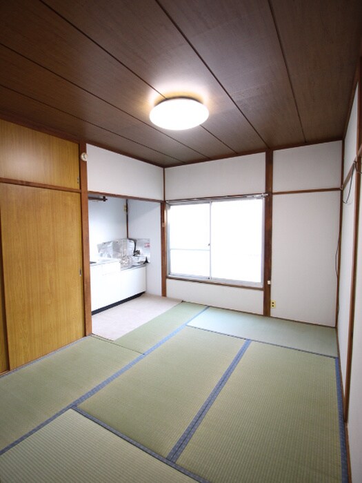 物件内観写真8　(居室)