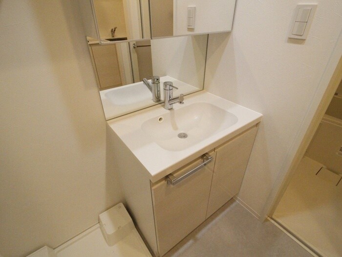 物件内観写真17　(洗面)