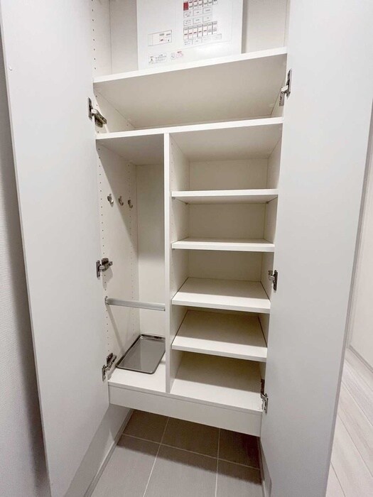 物件内観写真20　(玄関)