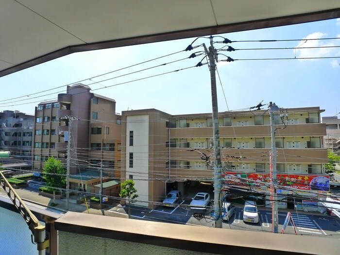 物件内観写真22　(室内からの展望)