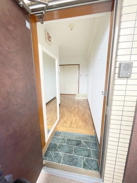 物件内観写真19　(玄関)
