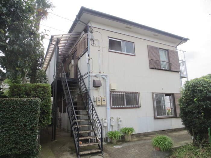 物件外観写真1　(エントランス部分)