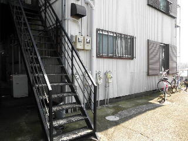 物件外観写真3　(駐輪場)