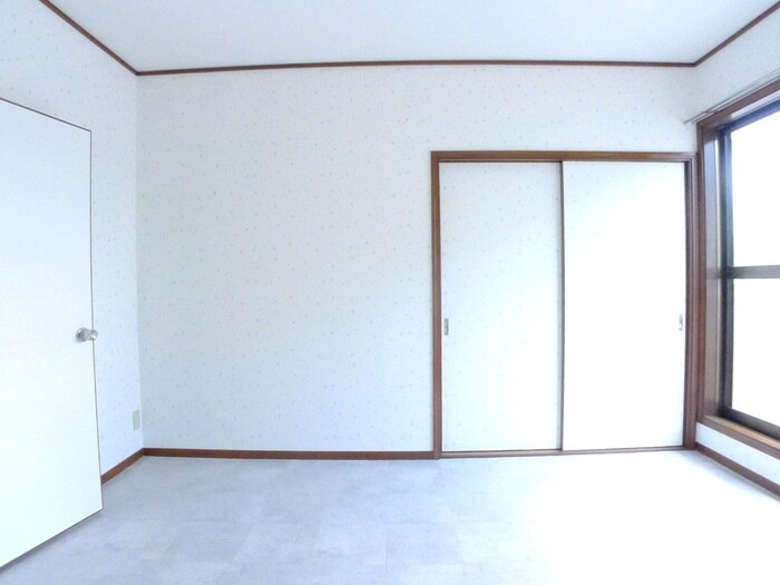 物件内観写真6　(居室)